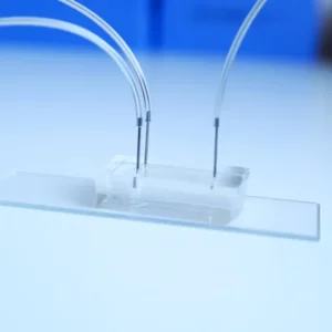 Needles and Tygon tubing connected to a PDMS chip